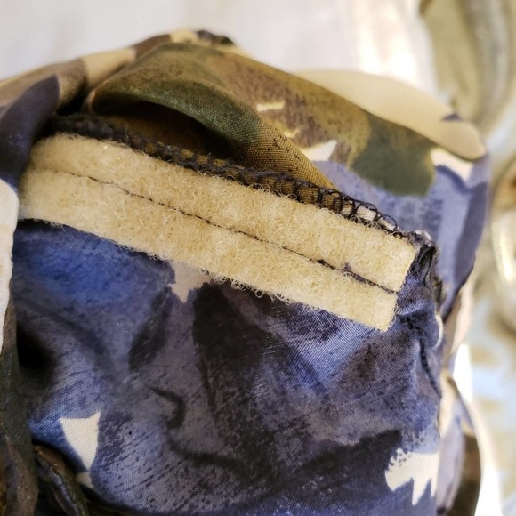 Vintage Express Oversized Silk Floral Blouse • Retro • Blue & White • Medium - Picture 4 of 5